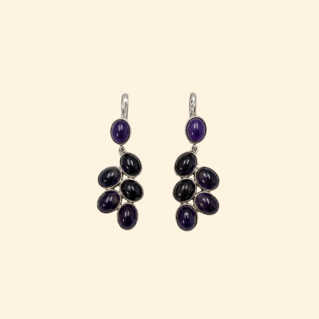 Grape Hanging Earrings in Amethyst