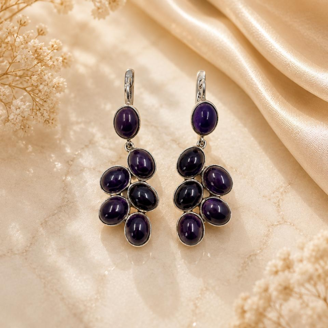 Grape Hanging Earrings in Amethyst