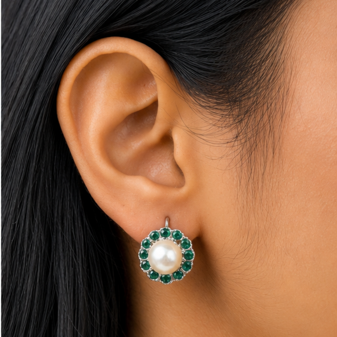 Corallina Earrings in White Pearl & Emerald