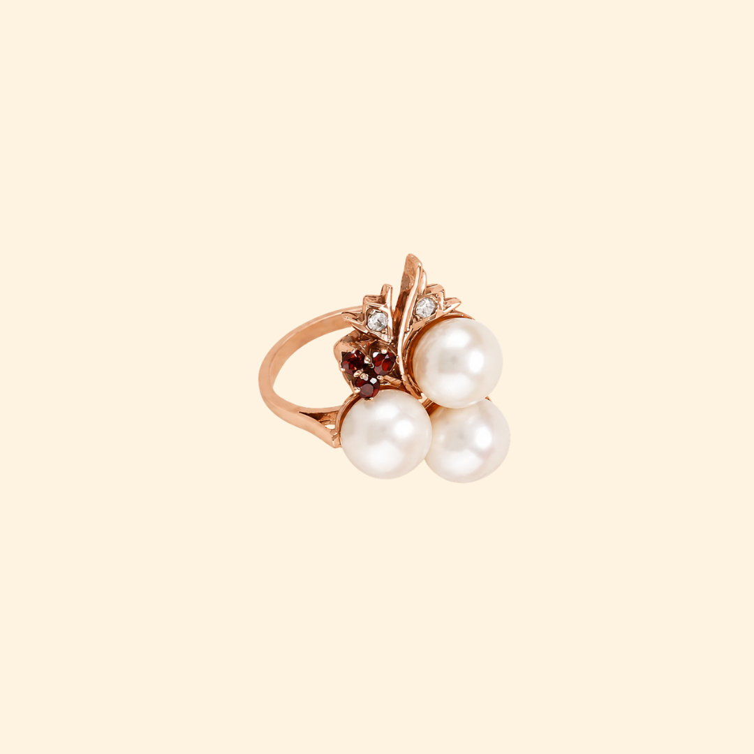 White Pearl Grape Ring