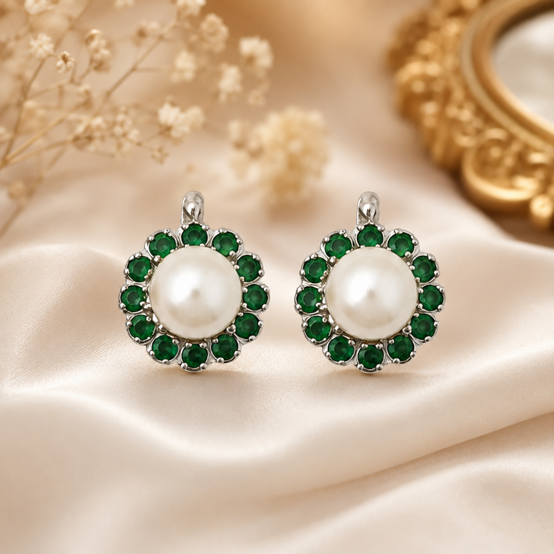 Corallina Earrings in White Pearl & Emerald
