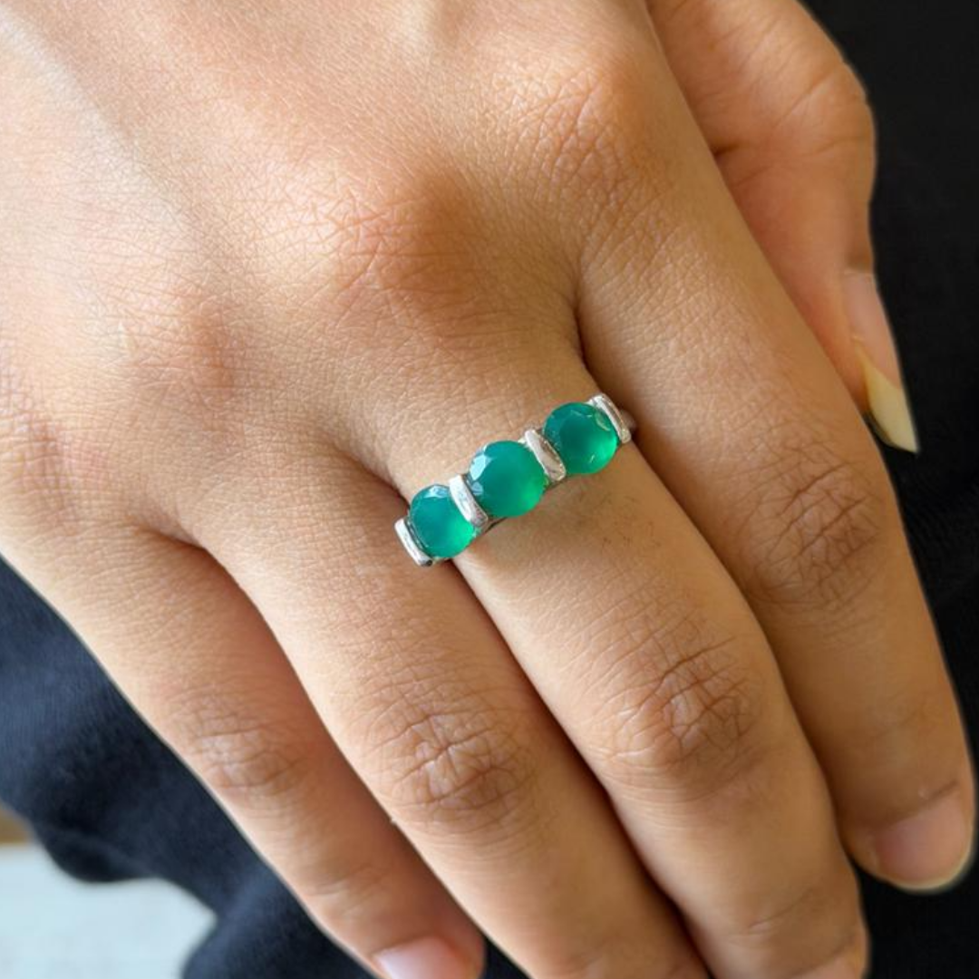 Trinity Ring in Green Onyx