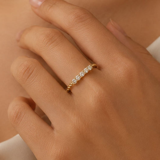 Twisted Five Diamond Band