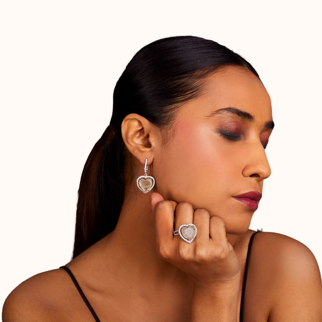 Fluttering Sweet Heart Earrings