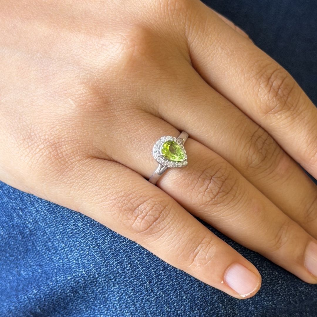 Pear Corallina Ring in Peridot