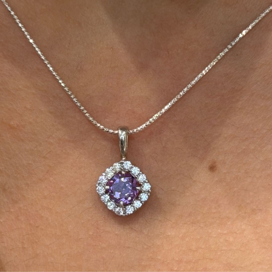 Corallina Round Alexandrite Pendant