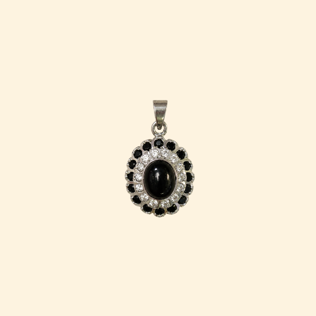 Cosmic Clustre Oval Black Star Pendant