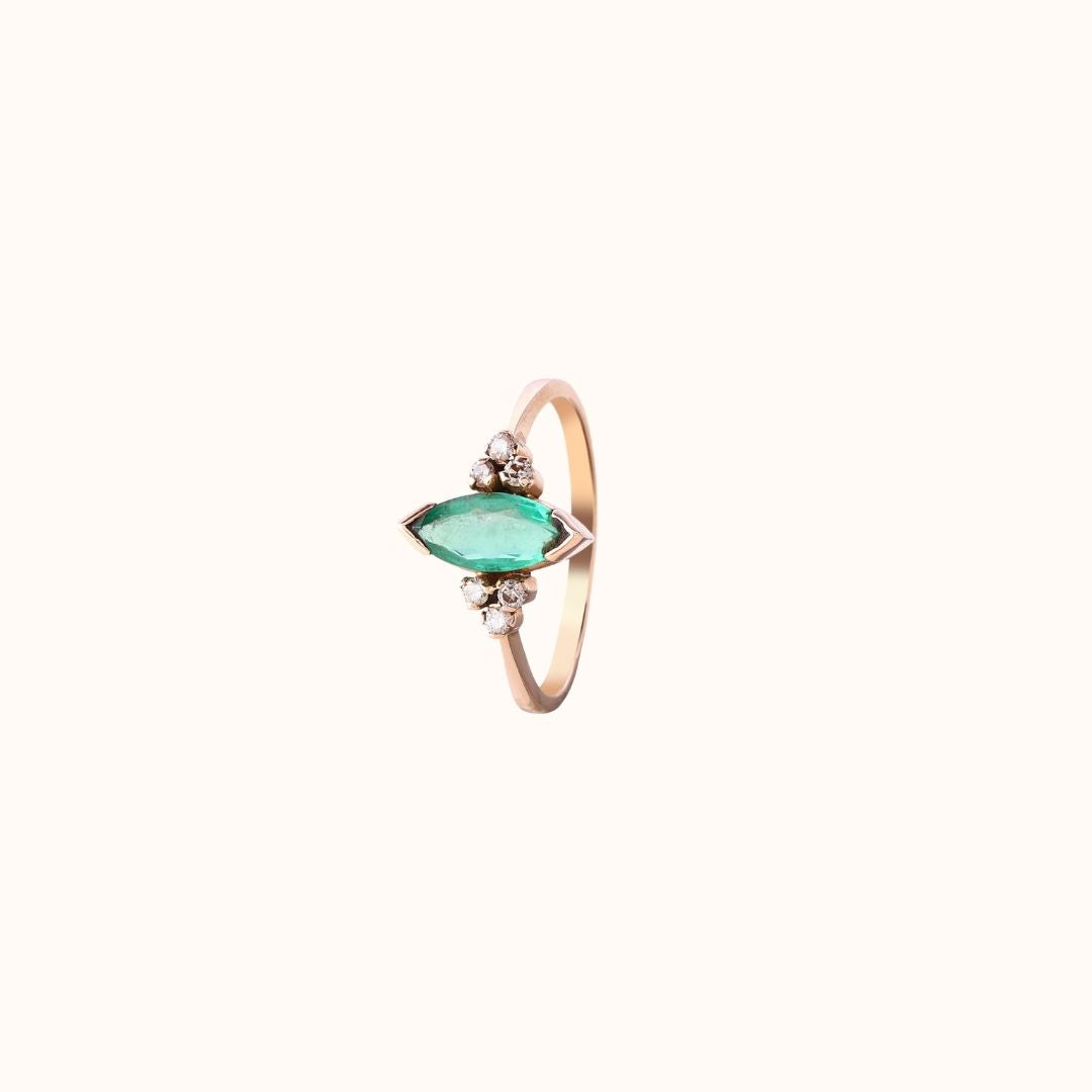 Teardrop Emerald Ring