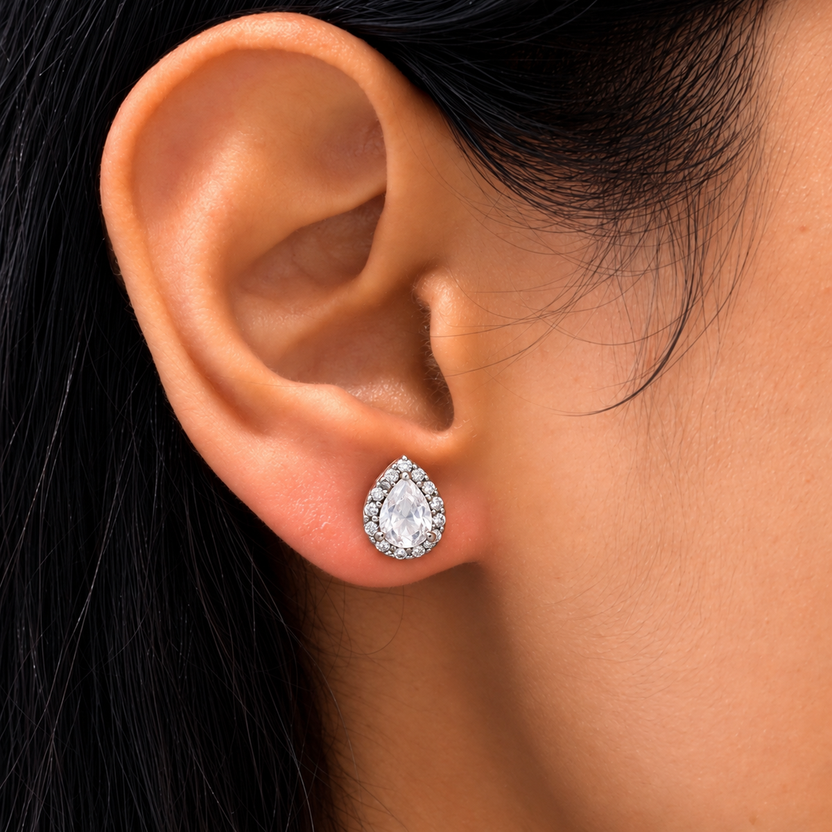 Corallina Pear Earrings in Zirconia