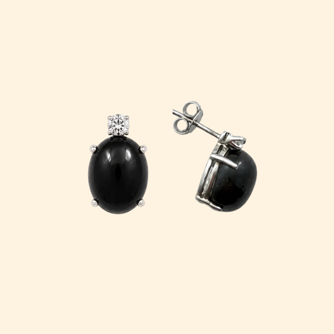 Shooting Star Oval Earrings in Black Star