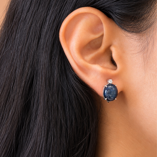 Shooting Star Oval Earrings in Star Sapphire
