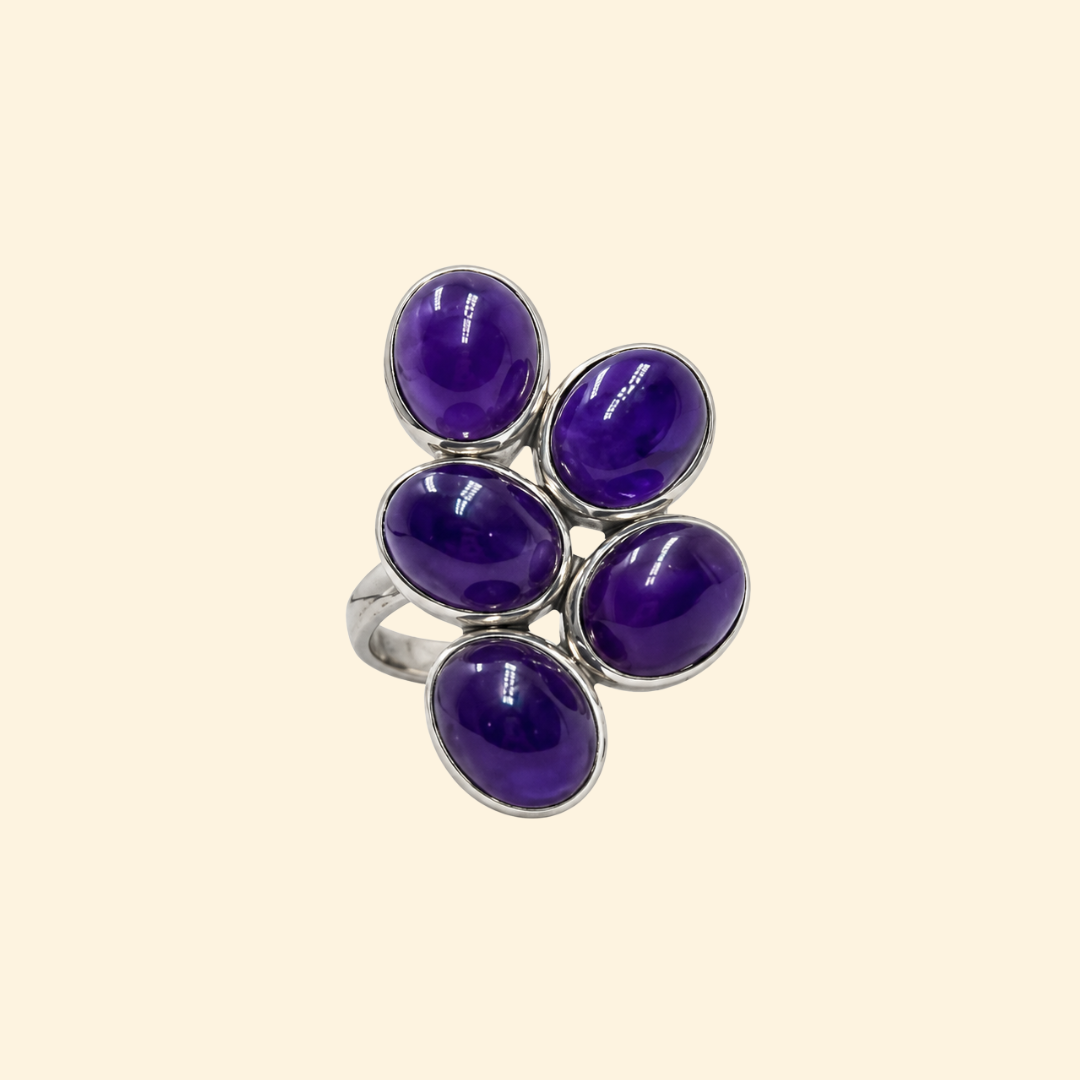 Grape Hanging Ring in Amethyst