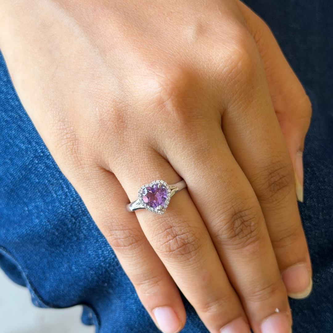 Heart Corallina Ring in Amethyst