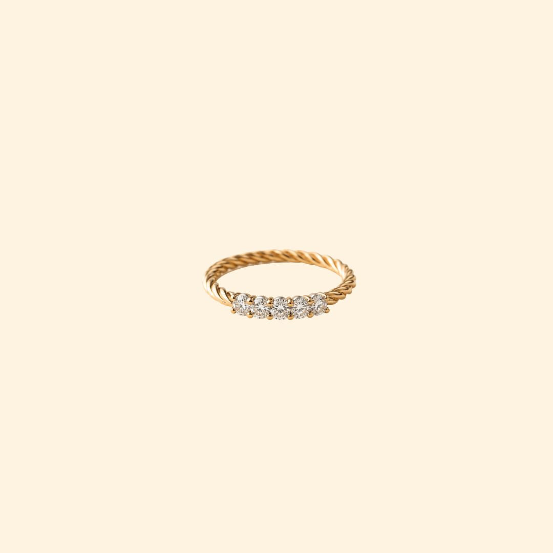 Twisted Five Diamond Band