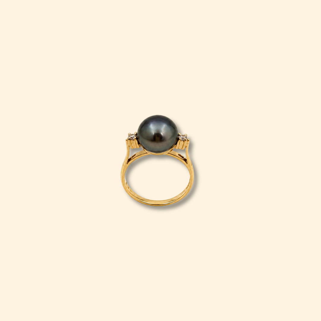 Freshwater Black Pearl & Diamond Ring