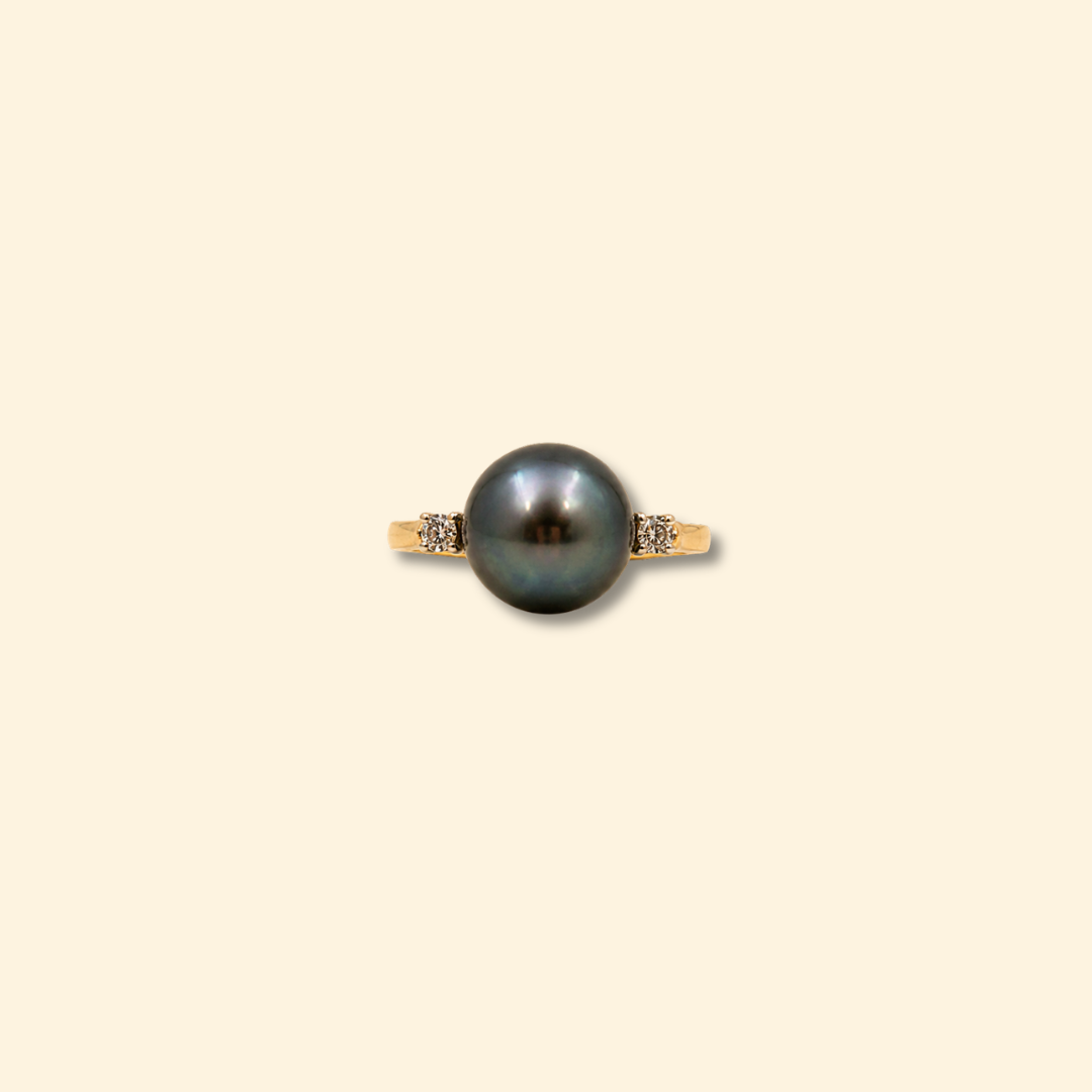 Freshwater Black Pearl & Diamond Ring