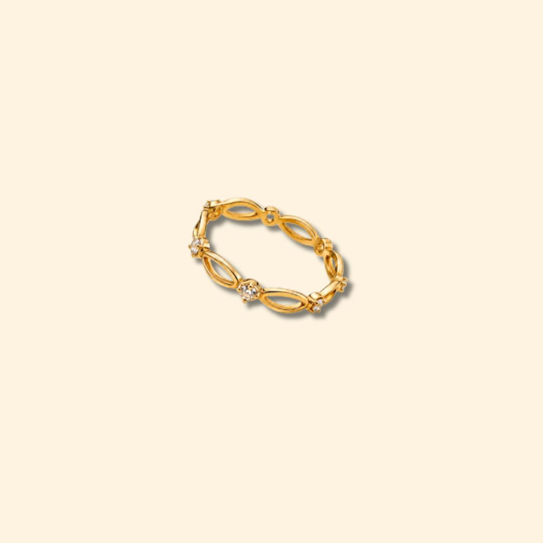 Infinity Twist Diamond Band