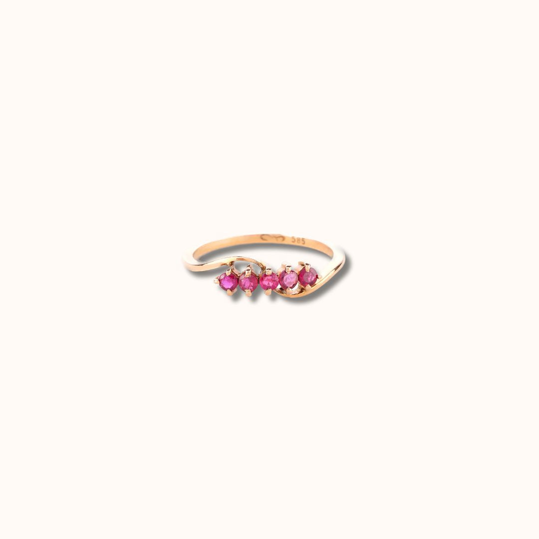 Swirl Ruby Ring